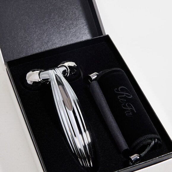 ReFa Carat Ray Face Roller - Picture 2 of 4